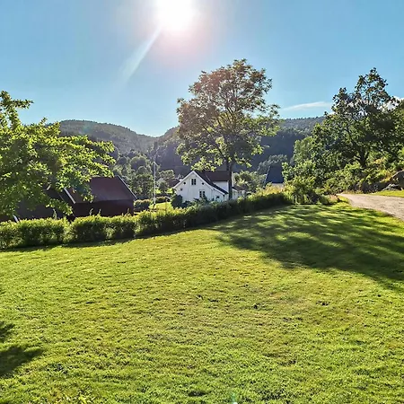 Ferienhaus Beautiful In Holum With Wifi *